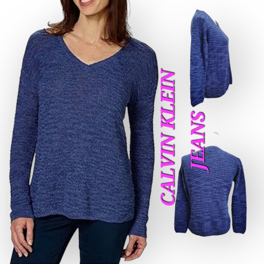 Calvin Klein Jeans Blue textured V neckline long sleeves sweater
